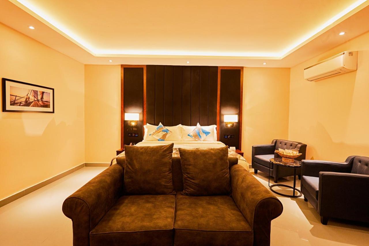 The Yacht Hotel Sea Front Lekki Phase 1 Lagos Dış mekan fotoğraf