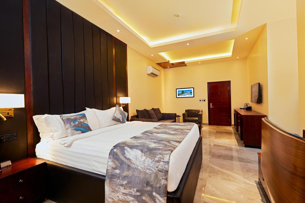 The Yacht Hotel Sea Front Lekki Phase 1 Lagos Dış mekan fotoğraf