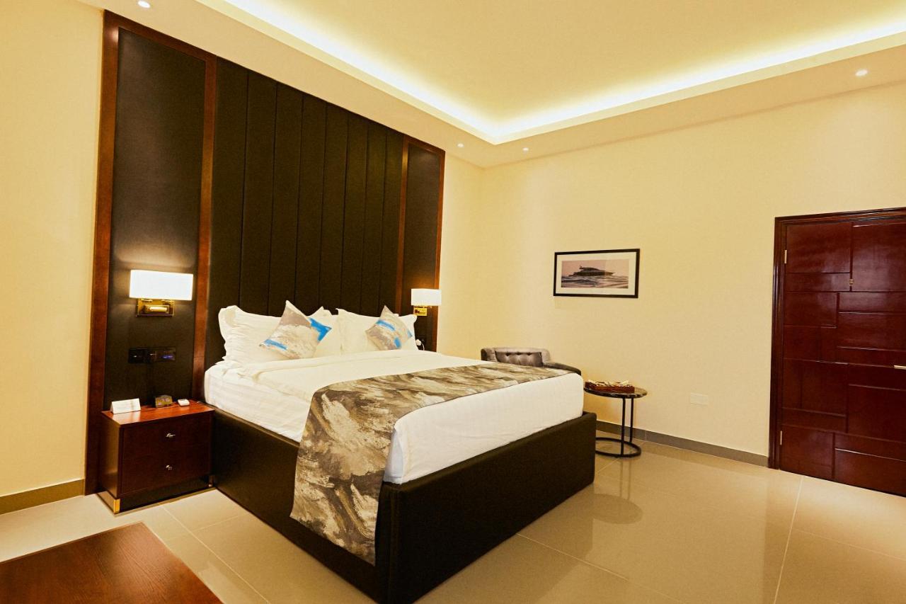 The Yacht Hotel Sea Front Lekki Phase 1 Lagos Dış mekan fotoğraf